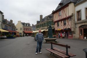 Walking the streets of Concarneau