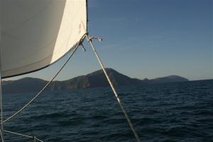 Sailing across the Cooks Strait