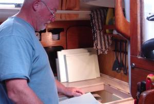 cutting-and-fitting-foam-board