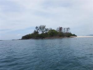 A proper deserted island