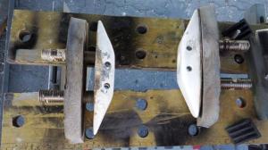 The yacht leg lugs on the bench