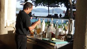 Barman mixing my Zombie 